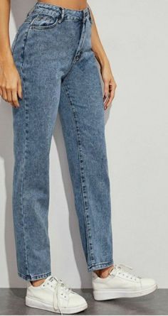 Boyfriend Pants Outfit, Pantalones Boyfriend, Jeans Casual Outfit, Casual Outfit Summer, Outfits Con Jeans, Casual Outfit Ideas, Jeans Outfit Women, Outfit Halloween, Trendy Jeans