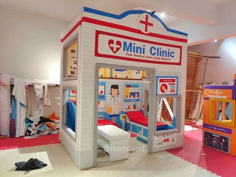 Pretend City, Kids Play Centre, Indoor Playground Design, Daycare Design, Game Cafe, Roll Play, Indoor Playground Equipment, Indoor Play Areas, Playroom Design