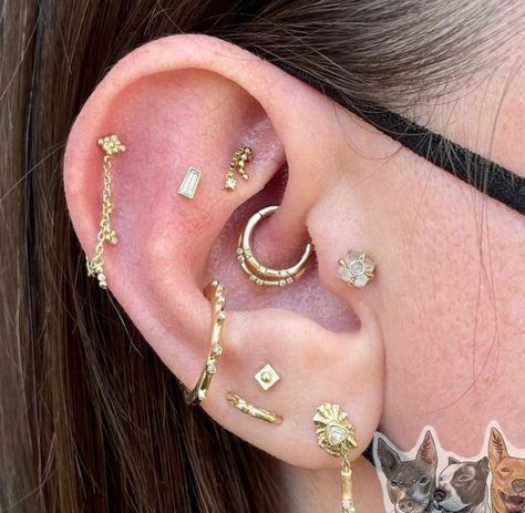 Ear Peircings, Mod Jewelry, Cool Ear Piercings, Ear Party, Cute Piercings, Ear Hair, Jewelry Picture, Piercing Tattoo, Star Studs