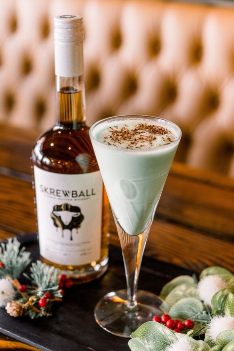 The Grinch Winter Inspired Cocktails, Cocktails With Frangelico, Skrewball Peanut Butter Whiskey Recipes, Cocktail Making Party, Peanut Butter Cup Cocktail, The Grinch Cocktail Recipe, Peanut Butter Whiskey Cocktails, Peanut Butter Whiskey Recipes, Peanut Butter Whiskey Drinks