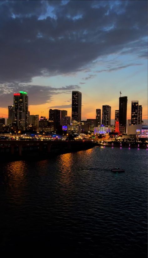 #miami #nightlife #aesthetic #cruise Miami Night Out Aesthetic, Downtown Miami Aesthetic, Miami Nightlife Aesthetic, Miami Florida Aesthetic, Aesthetic Cruise, Aesthetic Miami, Nightlife Aesthetic, Miami Aesthetic, Miami Nightlife