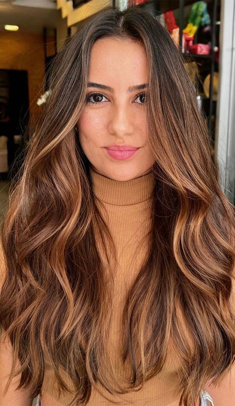 Bronze Caramel Brunette, New Hair Color Trends, Honey Blonde Hair Color, Latest Hair Color, Hair Color Caramel, Caramel Hair, Gorgeous Hair Color, Honey Blonde Hair, Dyed Hair Inspiration