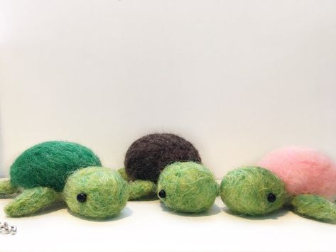 Needle Felting Turtle, Felted Turtle, Sea Turtle Keychain, Felt Turtle, Felt Plush, Needle Felting Tutorial, Turtle Keychain, Turtle Plush, Needle Felting Diy