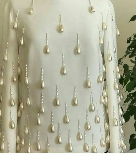 Emblishments Fashion Beads, Pearl Hand Work Embroidery, Bead Designs Pattern For Dress, Hand Beaded Dress, Emblishments Fashion, 3d Dress Design, Pearl Dress Design, Pearl Embroidery Designs, Manset Lengan