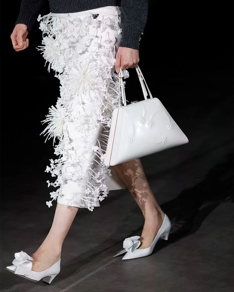 Prada 23 Runway, Prada Fw23, Botanical Fashion, Textures Fashion, Fashion Leaders, Prada Collection, Embellished Skirt, Beautiful Costumes, Fashion Project