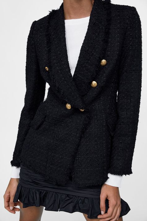 Black Tweed Blazer Outfit, Tweed Blazer Outfit, Zara Tweed Jacket, Zara Tweed Blazer, Full Black Outfit, Moda Kimono, Black Tweed Jacket, Tweed Outfit, Blazer Zara