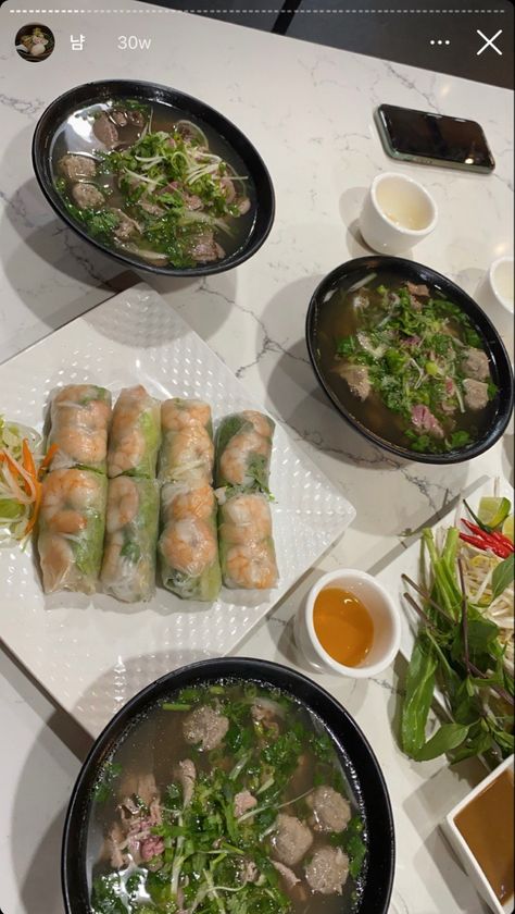 Pho Aesthetic, Food Babe, Food Therapy, Food Is Fuel, Food Snapchat, Food Obsession, Cafe Food, Asian Food, Pretty Food