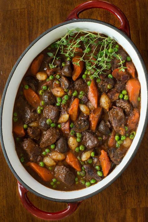 This Make Ahead Beef Bourguignon with melt-in-your-mouth tender beef is crazy delicious, inexpensive and economical! #beefbourguignon #makeahead #easyentertaining #beefstew Soup Easy, Dinner Party Recipes, Tender Beef, Beef Soup, Feeding A Crowd, Beef Dishes, Beef Stew, Gumbo, Soups And Stews