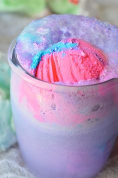 Get the party started with this Cotton Candy Unicorn Party Punch and Unicorn Ice Cream Cake! The punch recipe is made simply with 2 ingredients and the ice cream cake takes just minutes to decorate. The kids will love this fun and colorful drink! Cotton Candy Unicorn, Unicorn Party Ideas, Unicorn Games, Unicorn Ice Cream, Unicorn Stuff, Unicorn Birthday Party Decorations, Unicorn Party Invites, Unicorn Themed Birthday Party, Colorful Drinks