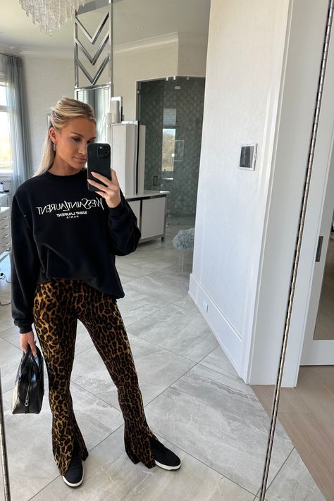 pants l leggings l cheetah leggings l comfy pants l comfy outfit l outfit inspo l chill outfit Cheetah Leggings, Comfy Outfit, Closet Staples, Comfy Outfits, Country Music, Ootd, Leggings, My Style, Pants