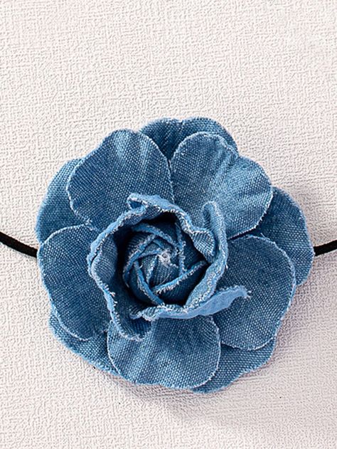 Jewelry For Summer, Denim Choker, Rose Choker, Mending Clothes, Making Fabric Flowers, Clothes Brand, Rosé Aesthetic, Denim Flowers, Flower Choker