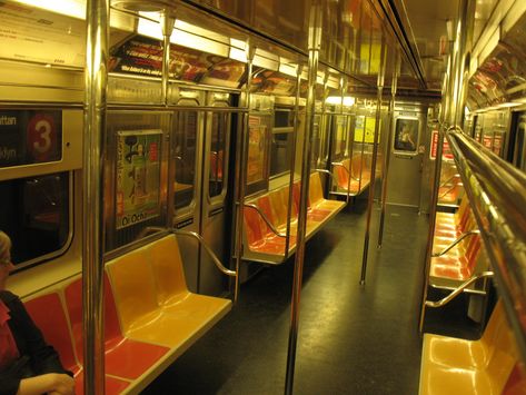 Subway Interior, Japanese Subway, Subway Car, Train Station Architecture, New York City Subway, Home Nyc, 3d Modeling Tutorial, Bg Design, Linoleum Print