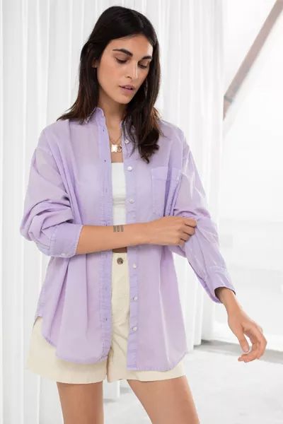 15 Ways With Lilac | SheerLuxe Auburn Hair Brown, Ginger Auburn Hair, Oversized Button Up Shirt Outfit, Lilac Shirt, Button Up Shirt Outfit, Oversized Button Up Shirt, Fashion Outfits For Men, Purple Night, Kawaii Clothes Goth