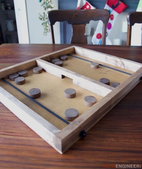 Diy Wooden Games, Scrap Wood Diy, Using Scrap Wood, Board Games Diy, Inspiration Crafts, Wood Games, Woodworking Box, Uncommon Goods, Easy Build