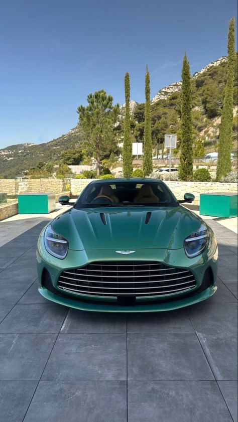 Interior Design Car, Car Maintenance Checklist, Aston Martin Db12, Buying Car, Car Customization, Car Mechanics, Aston Martin Vulcan, Aston Martin Rapide, Car Sport