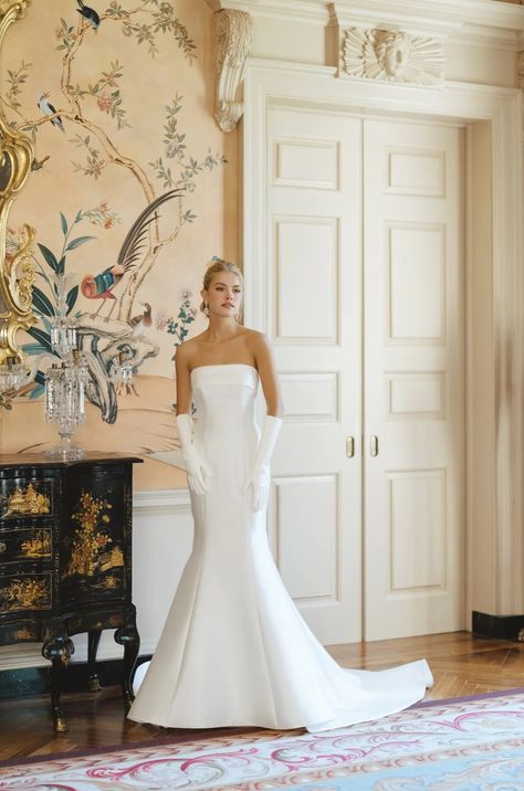 Piedmont, Blue Willow by Anne Barge – Anne Barge Blue Willow Wedding Dress, Anne Barge Blue Willow, Blue Willow Wedding, Wedding Dress With Gloves, Willow Wedding, Trumpet Wedding Gown, Bridal Trends, Anne Barge, Love Couture