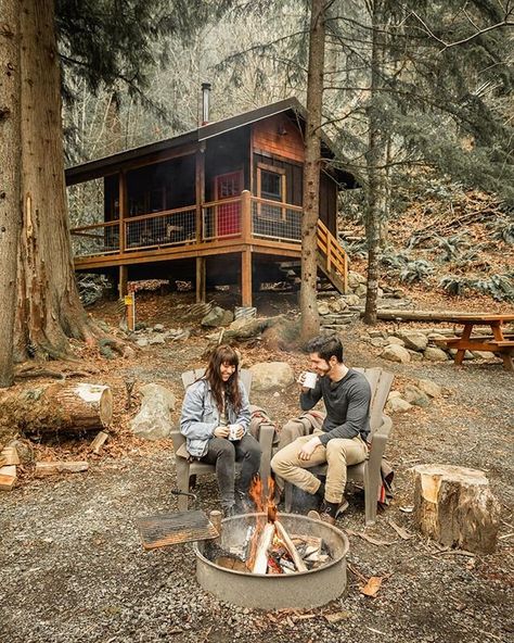 Sleepy smiles + big cups of coffee. Hello, Saturday 💛 Shed House Plans, Ecological House, Little Cabin In The Woods, Hello Saturday, Summer Cabin, Tiny Cabins, Little Cabin, Tiny Cabin, Shed Homes