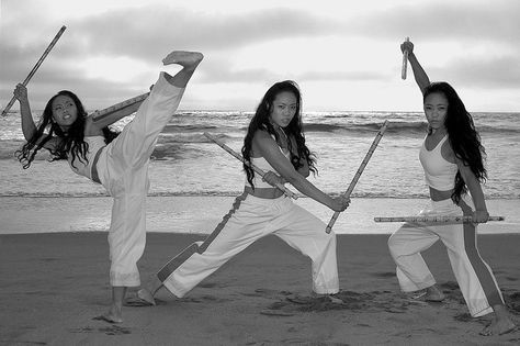 Eskrima aka Arnis aka Kali....Pinoy / Pinay pride! - kombatarts.com Kali Martial Art, Kali Escrima, Fantasy Short Stories, Filipino Martial Arts, Female Martial Artists, Action Pose Reference, Martial Arts Girl, Martial Arts Styles, Martial Artists