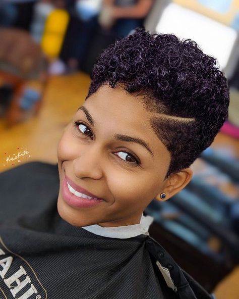 💈K R E W K U T Z ✂️ on Instagram: “💜THIS GIRL DOES JUST GLOW EH!!💜😍🥰 ... Drop some 💜’s in the comments if you feeling this dope hercut ... #thecutlife #hercuts #shorthair…” Dope Hairstyles Natural Hair, Bobcut Hairstyles Short, Short Hairstyle For Black Women, Clip Updo, Women With Round Faces, Hairstyle For Black Women, Hair Styles For Black Women, Natural Hair Haircuts, Short Natural Haircuts