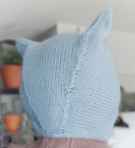 You’re Not Too Old To Knit This Kitty-Cat Hat And You’re Certainly Not Too Old To Wear It! - KnitHacker Kitty Hat Knitting Pattern, Cat Hats Knitted, Bonnet Knitting Pattern, Cell Phone Tracker, Free Cell Phone, Vintage Toddler, Cat Hat, Ear Hats, Kitty Cat