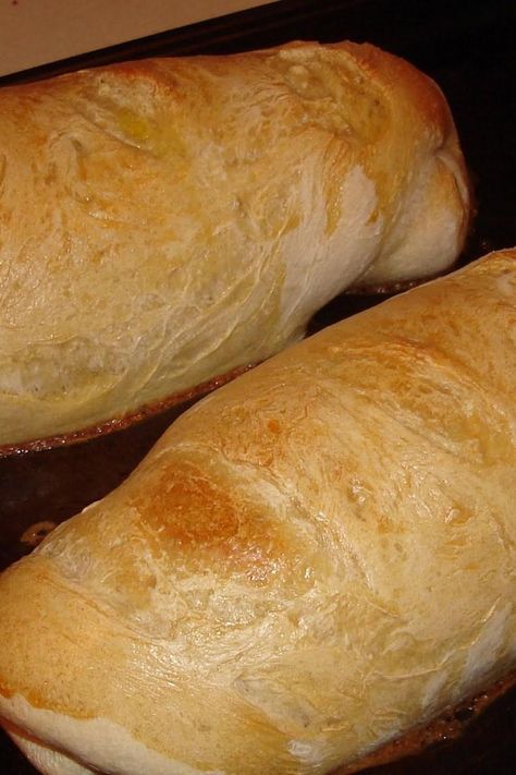 Bread Machine French Baguettes/ "Sub" Bread Baguette Recipe Bread Machine, Submarine Bread Recipe, Water Bread, Bread Bread Machine, Frozen Garlic Bread, Baguette Recipe, Wheat Bread Recipe, French Bread Recipe, Baguette Bread