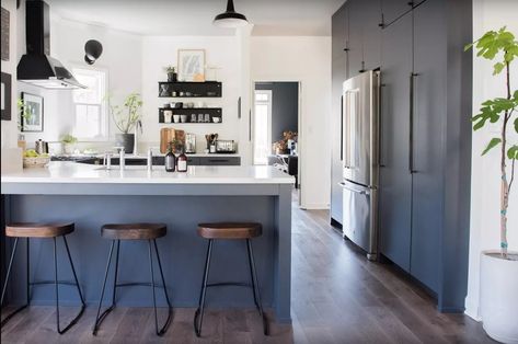 House Of Valentina, White Kitchen Renovation, Dreamy Kitchens, Georgia House, Wood Stools, Cream Kitchen, Gray And White Kitchen, Georgia Homes, Cabinetry Design