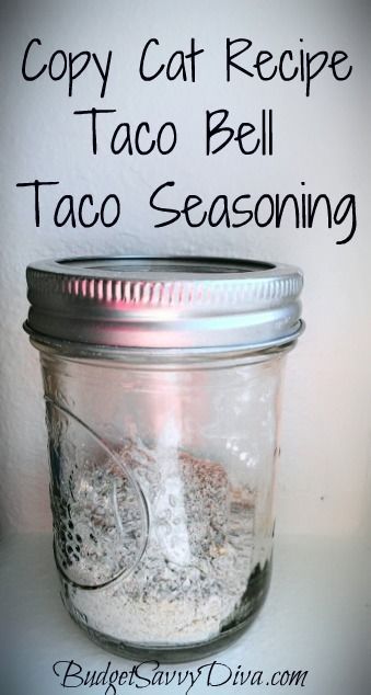 Done in 1 minute! You most likely already have everything on hand. Make Taco Meat That Tastes Just Like The Kind From Taco Bell. Easily made gluten - free Taco Bell Taco Seasoning, Taco Bell Seasoning, Taco Bell Taco, Homemade Dry Mixes, Spice Mix Recipes, Diy Spices, Tandoori Masala, Sandwich Spread, Copycat Restaurant Recipes