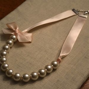 Anting Manik, Good Luck Necklace, Diy Collier, Ribbon Jewelry, Bridesmaid Pearls, Pearls Diy, Ribbon Necklace, Diamond Necklace Set, Bead Jewellery