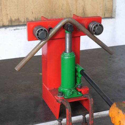 Diy Hydraulic Press, Diy Welding Tools, Metal Bender, Metal Shaping, Welding Jobs, Metal Fabrication Tools, Metal Fab, Metal Bending Tools, Welding Tips