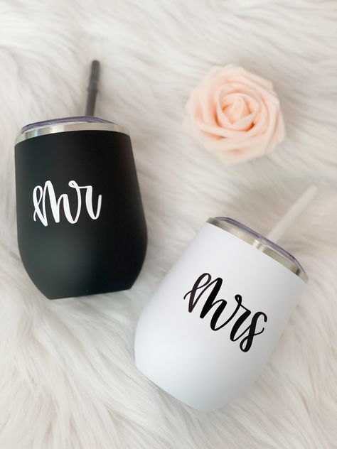 Mr And Mrs Wine Tumbler Set, Cups Ideas, Groom Gifts, Wedding Tumblers, Dream Honeymoon, Couples Gifts, Barbie Birthday Party, Mr Und Mrs, Silver Gift Box