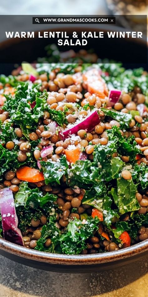 Cozy, nutritious, and full of flavor, this warm lentil and kale winter salad makes the perfect meal for winter. Hearty lentils, sautéed kale, and a savory dressing come together for a filling, healthy dish. Winter Salad Vegan, Lentil Kale, Winter Detox, Sautéed Kale, Carrot Greens, Sauteed Kale, Detox Salad, Warm Salad, Winter Salad