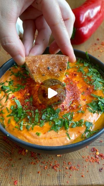 Paprika Dip, Sweet Paprika, Healthy Food Dishes, Chili Flakes, Peppers Recipes, Food Platters, Stuffed Sweet Peppers, Interesting Food Recipes, Finger Food