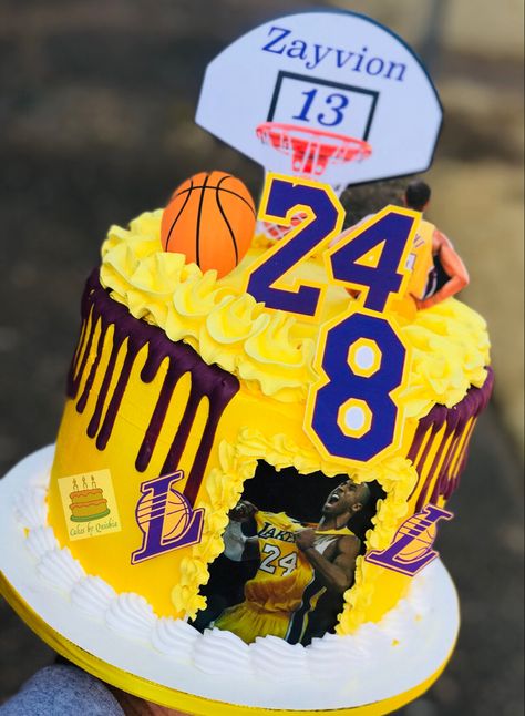 #lakers #kobebryant #nba #birthday Kobe Bryant Cake Ideas, Kobe Bryant Birthday Cake, Kobe Year Cake, Kobe Cake, Kobe Bryant Cake, Nba Cake, Kobe Bryant Birthday, Lakers Party, Lakers Cake