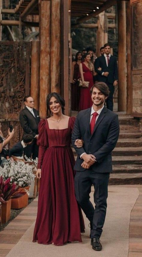 Deep Red Bridesmaid Dresses, Marsala And Gold Wedding, Deep Red Wedding, Brown Bridesmaid Dresses, Red Wedding Theme, Marsala Wedding, Lover Girl, Red Bridesmaid Dresses, Tuscany Wedding