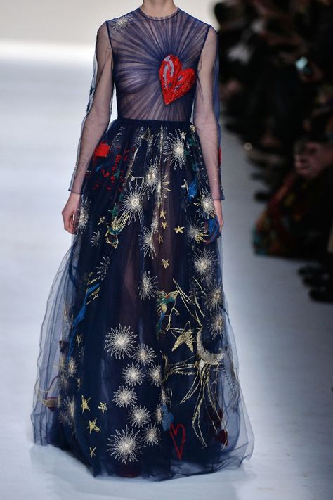 Valentino Tulle gown 2014 Haute Couture Style, Moda Paris, Couture Mode, 2014 Fashion, Gorgeous Gowns, Fall 2014, Beautiful Gowns, A Dress, Dream Dress