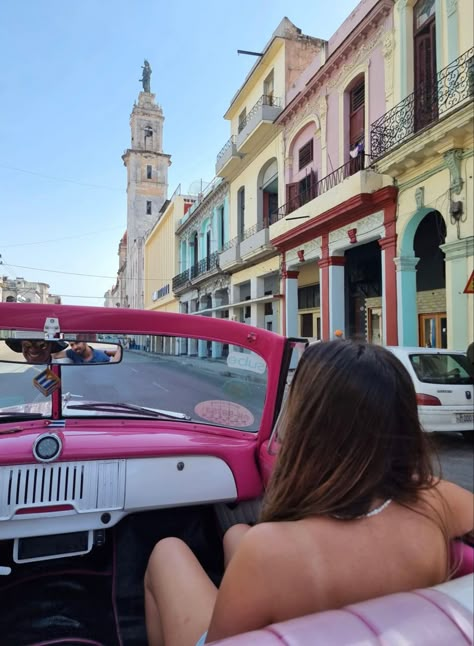 Cuban Beach Aesthetic, Cuba Photo Ideas, Cuba Vacation Aesthetic, Cuba Instagram Pictures, Cuba Havana Aesthetic, Cuba Aesthetic Beach, Havana Cuba Aesthetic, Havana Aesthetic, Cuban Aesthetic