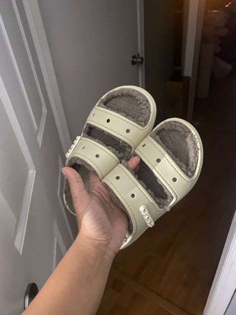 Croc Slides Outfit, Croc Sandals, Fuzzy Crocs Slides, Crocs Fuzzy Sandals, Fur Crocs, Crocs With Fur Inside, Crocs With Fur, Fuzzy Crocs, Fuzzy Sandals