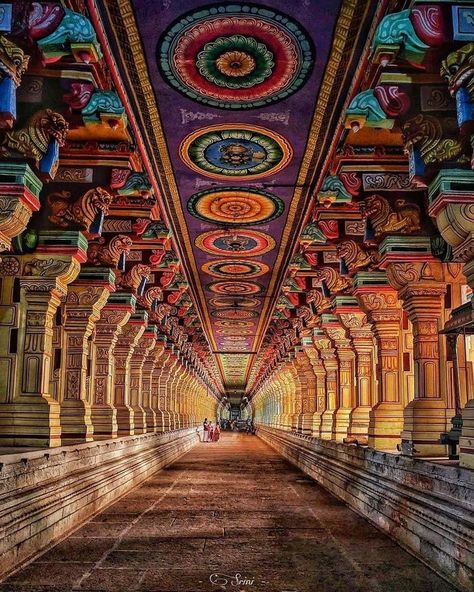 Ramanathaswamy Temple is a Hindu temple dedicated to the god Shiva located on Rameswaram island in the state of Tamil Nadu, India. It has the world’s longest temple corridor, is considered one of India’s most sacred places and is also considered as part of the Char Dham pilgrimage. It is also one of the twelve Jyotirlinga temples. Ramanathaswamy Temple, Temple Poster, Arte Yoga, Temple India, Indian Temple Architecture, India Architecture, Temple Photography, Northeast India, Sacred Architecture