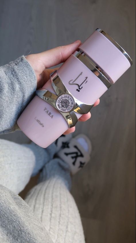 Yara Perfume, Lattafa Yara, Arabic Perfume, Perfume Aesthetic, Fragrance Lab, Fragrances Perfume Woman, Makeup Is Life, Vanilla Perfume, Girly Phone Cases