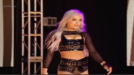 Liv Morgan is getting her own documentary on the WWE Network. She discusses her experience on shooting for WWE’s Liv Forever. Live Morgan, Gionna Daddio, Facial Bones, Wwe Outfits, Wwe Diva, Liv Morgan, Wwe Female Wrestlers, Wwe Girls, Wrestling Divas