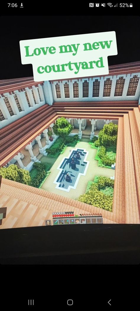 Minecraft Castle Courtyard Ideas, Minecraft Roman Villa, Greek Style Minecraft House, Minecraft Amphitheater, Minecraft House With Courtyard, Minecraft Greek Temple Ideas, Minecraft Castle Floor Plans, Minecraft Art Museum, Greek Palace Minecraft