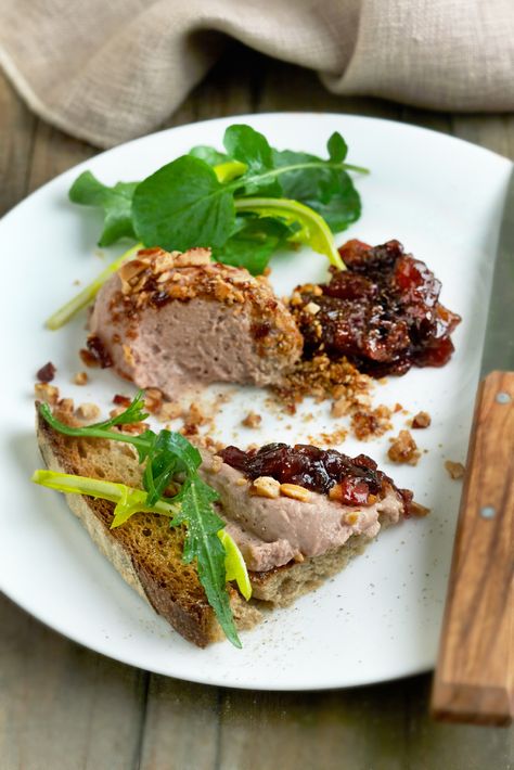 Duck Liver Pate Recipe, Nougatine Recipe, Liver Parfait, Liver Pate Recipe, Duck Liver, Liver Pate, Pate Recipes, Chicken Liver Pate, Parfait Recipes