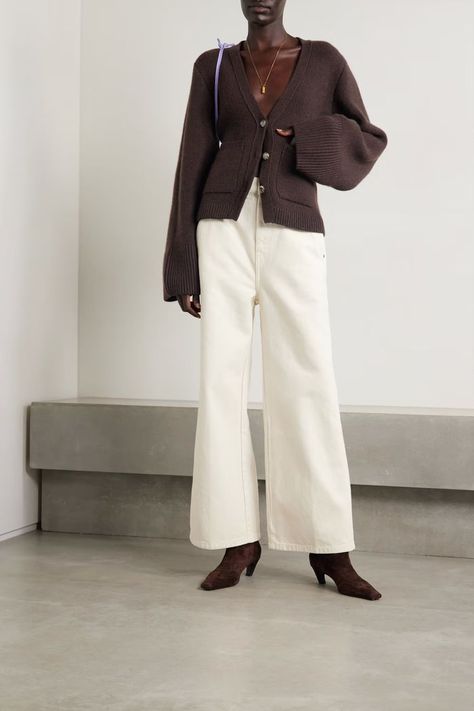 16 Winter Wardrobe Pieces From Net-a-Porter | Who What Wear Khaite Cardigan Outfit, Winter Minimalist Outfit, Khaite Scarlet, Archival Fashion, Cardigan Street Style, Winter Knitwear, Funky Style, Winter 22, Autumn Wardrobe