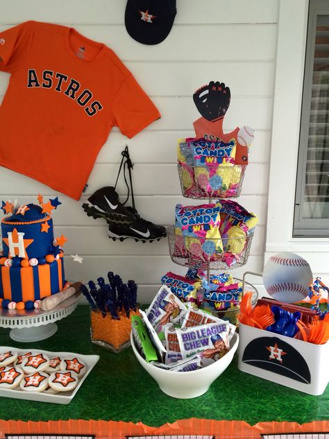 Astros baseball party dessert table and candy bar. Angels Baseball Party, Astros Birthday Party Ideas, Astros Party Ideas, Astros Birthday Party, Astros Baseball Party, Houston Astros Birthday Party, Astros Party, Cookoff Ideas, Baseball Team Party