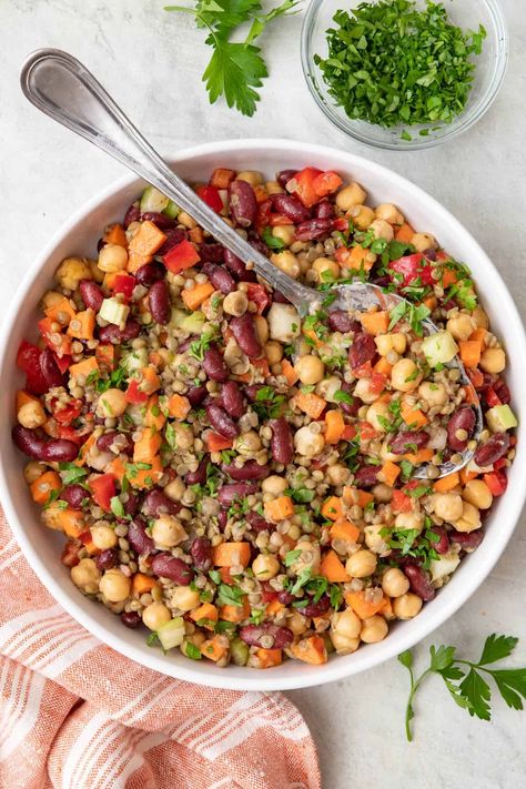 Red Kidney Bean Salad, Red Bean Salad, Kidney Bean Salad, Garbanzo Beans Salad, How To Cook Lentils, Feel Good Foodie, Protein Salad, Kidney Bean, Bean Salad Recipes