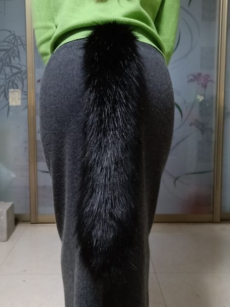 Our realistic looking faux fur fox tail is available in three sizes: 20 inches, 30 inches and 40 inches (model height: 163cm, tail length 20 inches). 20-inch tail: https://etsy.me/372s78y 30-inch and 40-inch tails: https://etsy.me/2tK3wXW Cat Tail Plug, Fox Tail Plug, Wolf Tail, Fox Tail, Cat Tail, Kittens Playing, Fake Fur, Anime Cosplay, Model Height