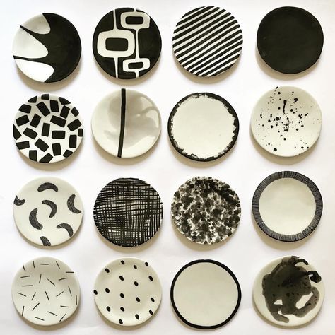 kylie gusset 𐃭 𐃢 𐃡 no Instagram: “Noticing 1/3: Black and white . #Repost @urban_pottery ・・・ Keeping it monochrome today 🖤 _______________________________ . #ceramicplates …” Monochrome Ceramics, Black And White Plates, Monochrome Wall, Pottery Painting Designs, Clay Crafts Air Dry, Plate Decor, White Pottery, Clay Art Projects, Ceramics Ideas Pottery