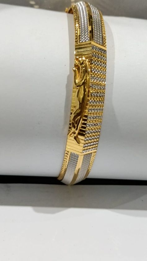 Jaguar Kada For Men, Gents Kadiyam Designs, Gents Gold Kada Design, Gents Kada In Gold, Gents Kada Design In Gold, Punjabi Kada, Gents Kada, Mens Bracelet Gold Jewelry, Man Gold Bracelet Design