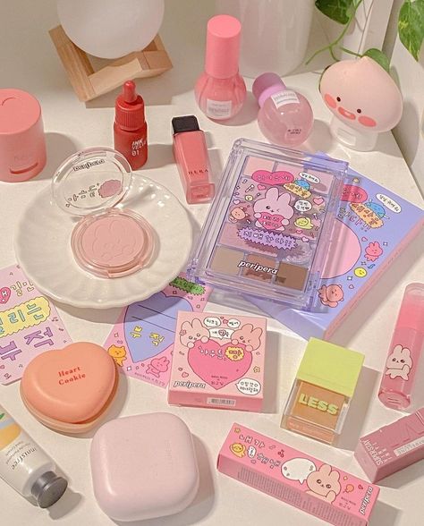 Koleksi Makeup, Kitty Makeup, Makeup Starter Kit, Alat Makeup, Hello Kitty Makeup, Makeup Package, Japanese Makeup, Makeup Store, Fancy Makeup