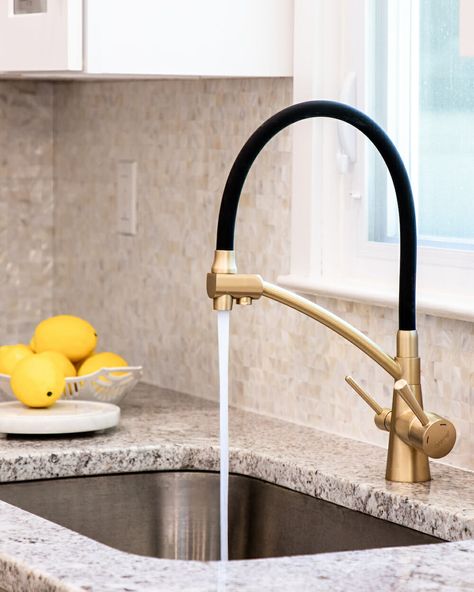 Matte black and gold kitchen faucet Kitchen Sink Faucets Farmhouse, Kitchen Faucet Gold, Black And Brass Kitchen, Kitchen Sink And Faucet, Gold Sink Faucet, Gold Kitchen Sink, Sink Faucet Kitchen, Faux Brick Backsplash, Gold Kitchen Faucet